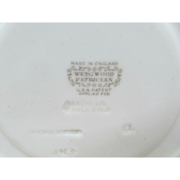 Wedgwood Patrician Ivory Cup And Saucer Set Of 2 Cups 4 Saucers 1 Dessert Plate - Picture 7 of 11